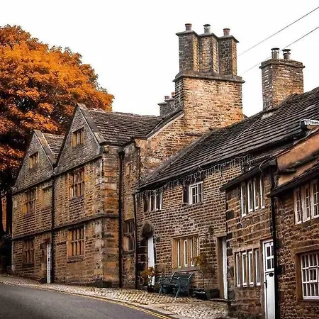 Cherry Blossom Cottage Old Glossop Exterior photo